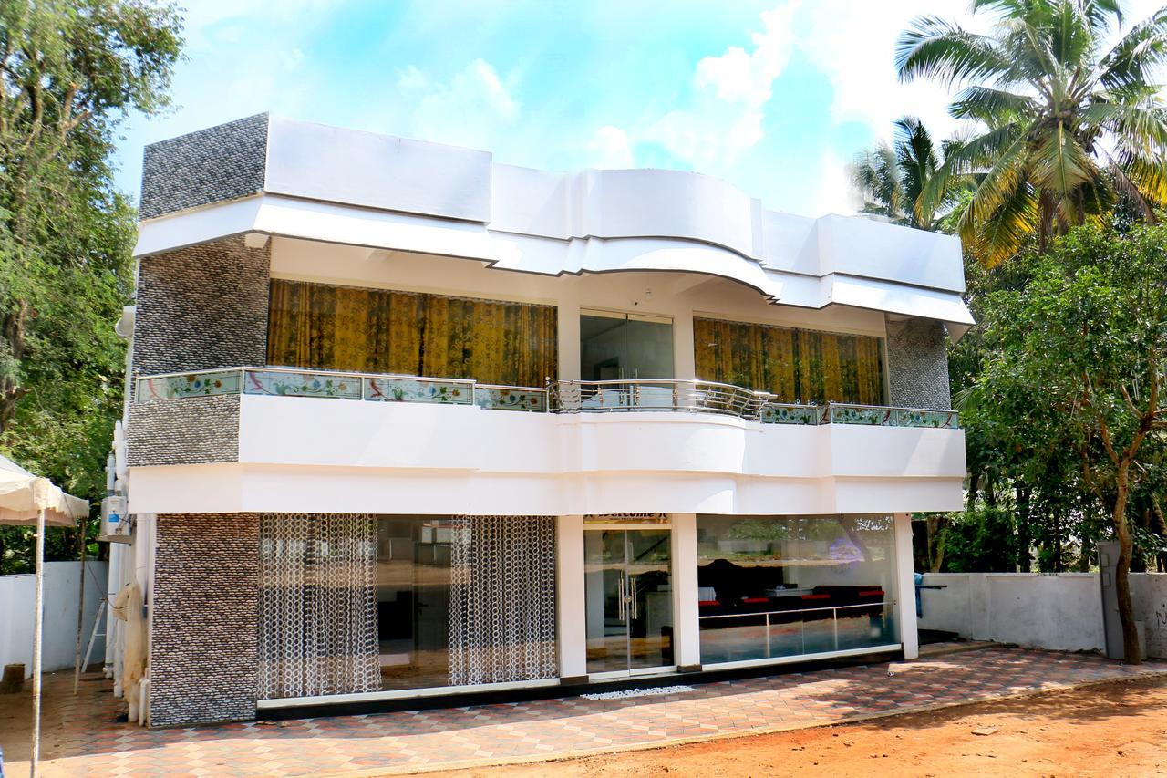 Mugal Beach Resort Alappuzha Extérieur photo