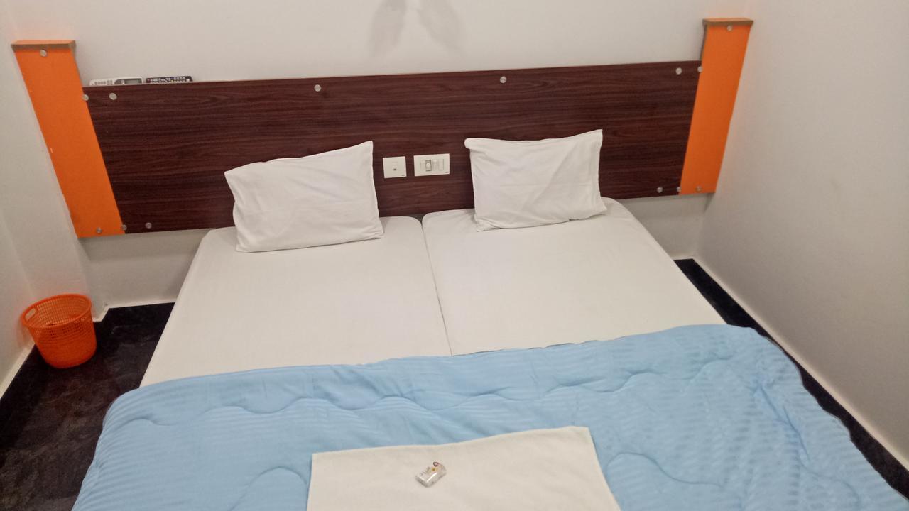 Mugal Beach Resort Alappuzha Extérieur photo